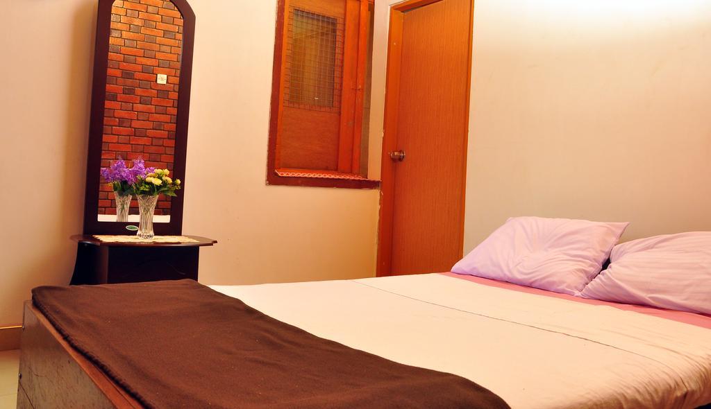 Primrose Inn Kandy Exterior foto